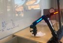 Dyna Robotics Lanza DYNA-1